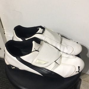 puma trainers with velcro strap